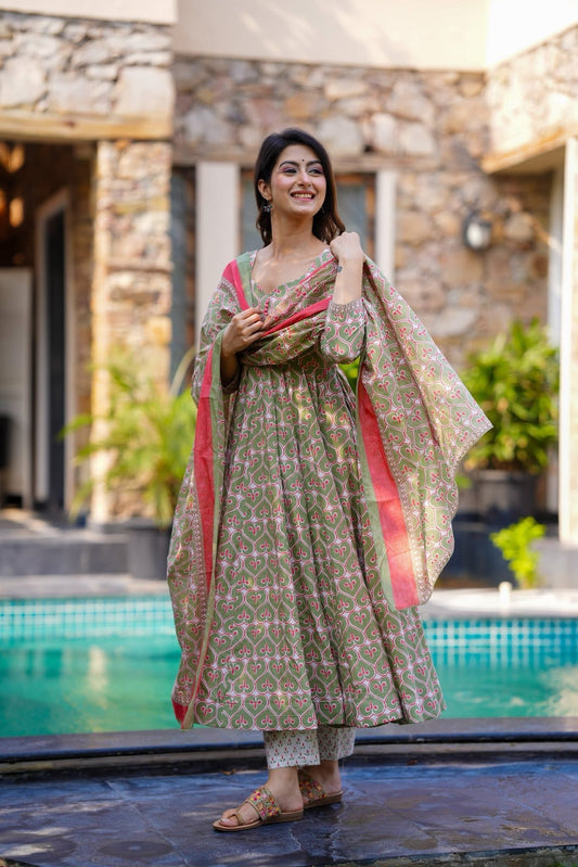Floral Drape Cotton Suit Set