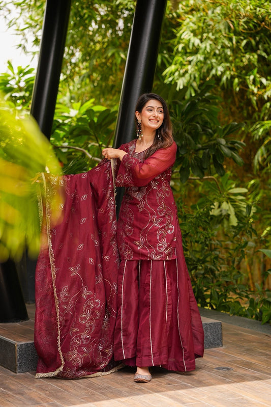 Inaayat Cherry Kurta Set
